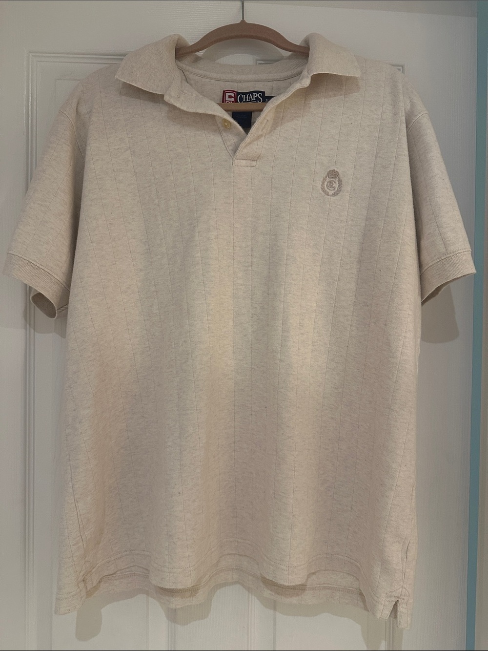 Chaps Men’s Cream Short-Sleeve Polo with Embroidered Crest